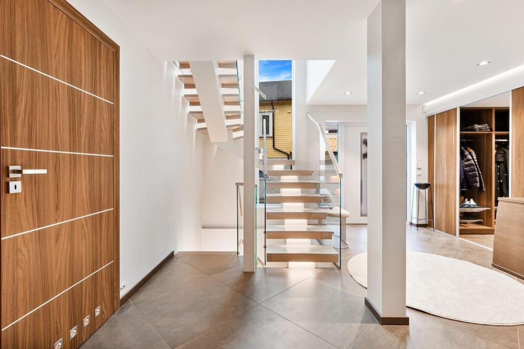 High-End Villa Sentralt I Tromso Exterior photo